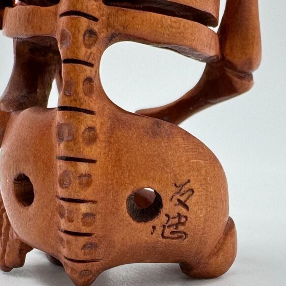 Netsuke Large Skeleton Hand on Head Hardwood Carved Sculpture Japanese Vintage 2 - Picture 2 of 8